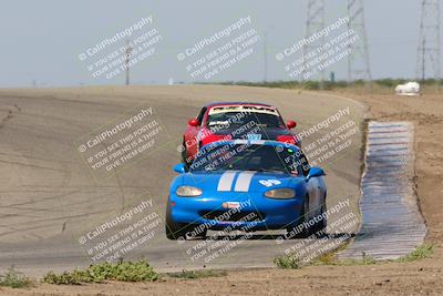 media/Apr-30-2022-CalClub SCCA (Sat) [[98b58ad398]]/Group 5/Race (Outside Grapevine)/